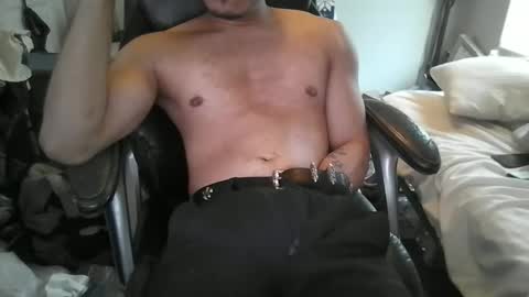 Snapshot of jlacx93 chatting on 06-09-26, 12:00 jlacx93 online show from 06-09-26, 12:00