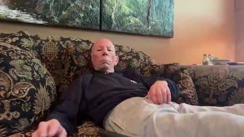 Snapshot of jlk7777 chatting on 05-10-26, 04:34 jlk7777 online show from 05-10-26, 04:34