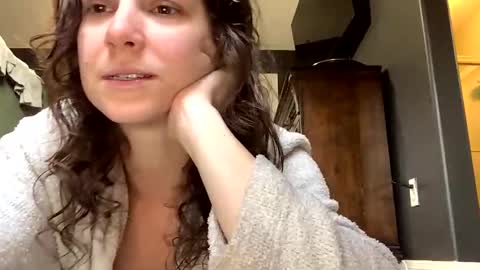 Snapshot of jlynn1997 chatting on 02-13-26, 11:34 jlynn1997 online show from 02-13-26, 11:34