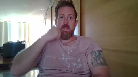 Snapshot of jmate13 chatting on 05-22-26, 12:00 jmate13 online show from 05-22-26, 12:00