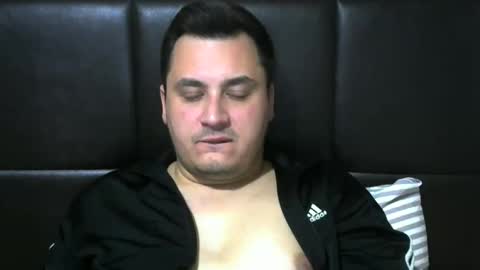 Snapshot of jnsnw chatting on 11-01-25, 12:01 jnsnw online show from 11-01-25, 12:01