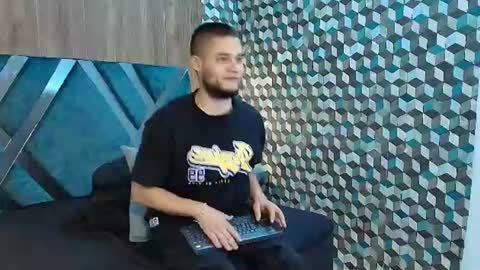  Joao online show from 07-04-26, 11:44