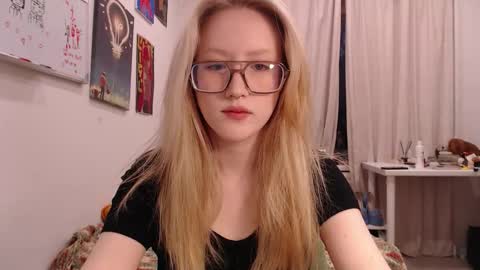 Snapshot of joan_kiss chatting on 10-06-25, 02:03 joan_kiss online show from 10-06-25, 02:03