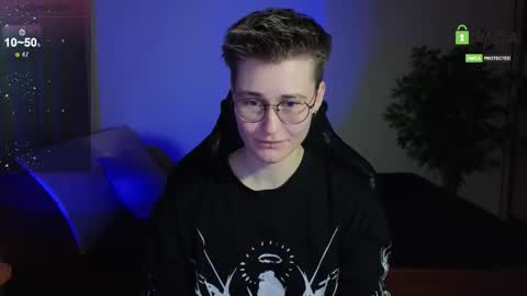 Snapshot of joan_night chatting on 10-31-25, 09:38 J online show from 10-31-25, 09:38