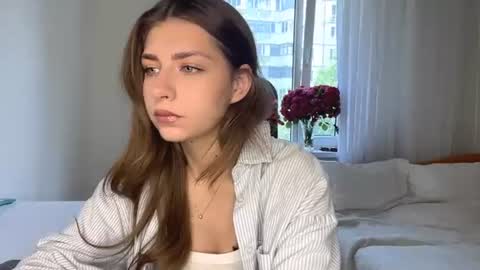 Bella online show from 06-26-26, 10:08