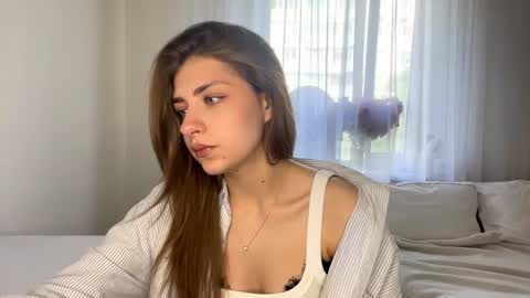 Bella online show from 06-27-26, 12:22