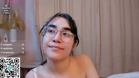 Mia online show from 01-18-25, 03:59