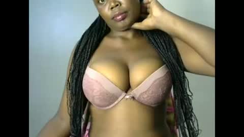Snapshot of joankein_255 chatting on 12-28-24, 06:40 varl online show from 12-28-24, 06:40