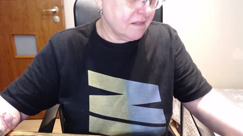 Joanna and Greg online show from 01-16-25, 11:15