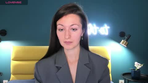 Joan online show from 09-17-25, 01:29