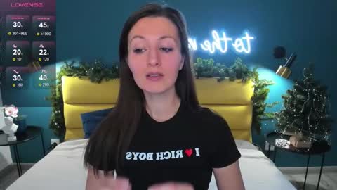 Joan online show from 12-18-25, 01:33