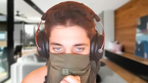 joao1234561301994123 online show from 12-03-25, 04:05