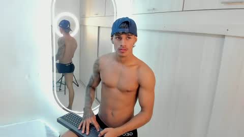 Snapshot of joao_da_silva19 chatting on 07-01-26, 01:02 Joao Da Silva online show from 07-01-26, 01:02