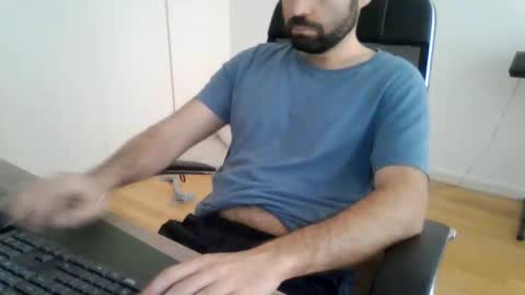 joaodias_18 online show from 05-11-26, 10:10
