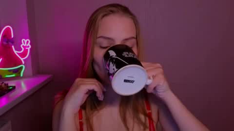 Snapshot of jodiewithgreen chatting on 05-08-26, 07:19 Jodie 3 returning TODAY online show from 05-08-26, 07:19