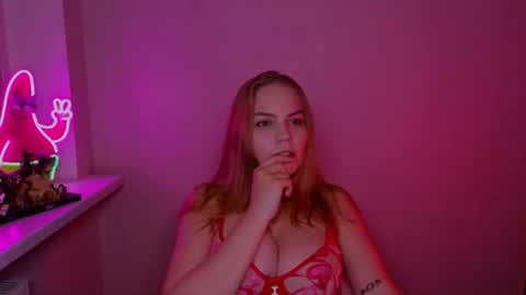 Snapshot of jodiewithgreen chatting on 06-18-26, 06:56 Jodie 3 returning TODAY online show from 06-18-26, 06:56