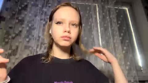 Aurora online show from 02-05-26, 10:09