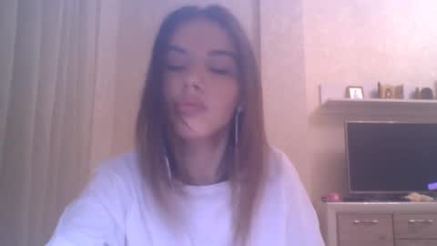 Jennifer online show from 10-21-25, 05:13