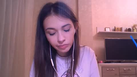 Jennifer online show from 11-27-25, 08:11