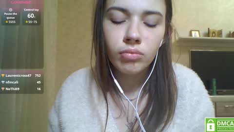 Jennifer online show from 02-10-26, 01:32