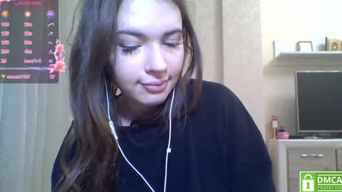 Jennifer online show from 05-05-26, 06:38