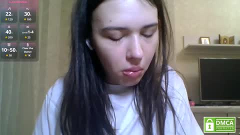 Jennifer online show from 06-04-26, 06:36