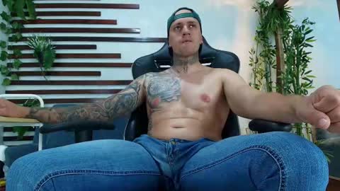     online show from 09-25-25, 06:39