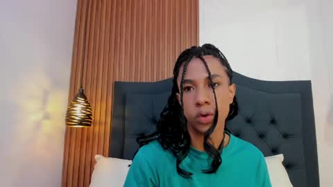 Snapshot of johan_gz_ chatting on 04-28-26, 11:37 Johan online show from 04-28-26, 11:37