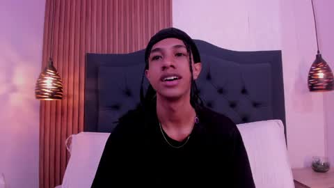 Snapshot of johan_gz_ chatting on 05-06-26, 11:37 Johan online show from 05-06-26, 11:37
