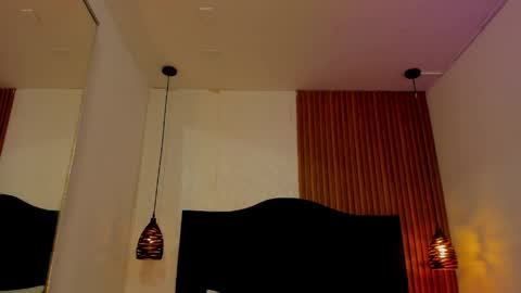 Snapshot of johan_gz_ chatting on 05-08-26, 11:37 Johan online show from 05-08-26, 11:37