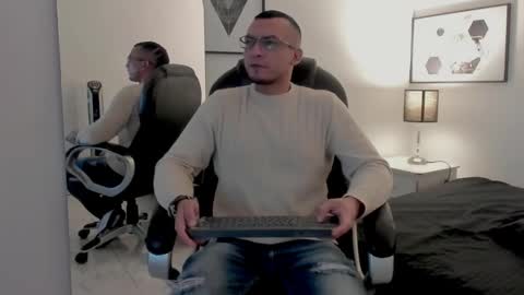 johan online show from 12-22-25, 05:59