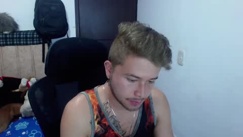 JOHAN independient model online show from 10-02-25, 09:33