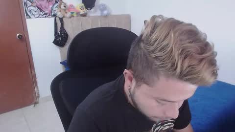 JOHAN independient model online show from 11-21-25, 01:54