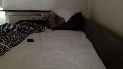 johannesjohnsson780 online show from 05-10-26, 12:21