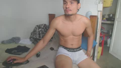 Snapshot of johantorres19 chatting on 02-06-25, 01:32 johantorres19 online show from 02-06-25, 01:32