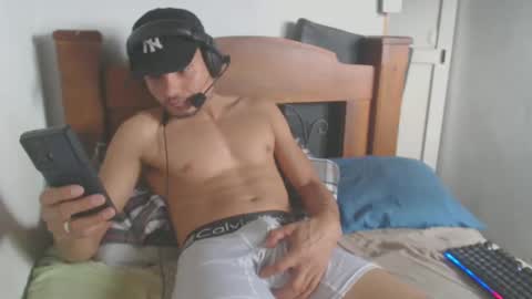 Snapshot of johantorres19 chatting on 02-06-25, 08:56 johantorres19 online show from 02-06-25, 08:56