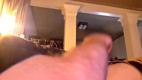 john0131739980 online show from 11-26-25, 05:19