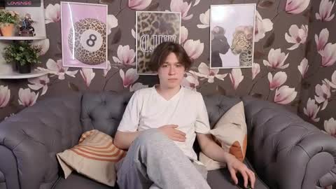 Snapshot of john__strong chatting on 05-19-26, 04:13 john__strong online show from 05-19-26, 04:13