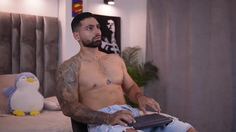 john online show from 03-01-25, 01:29