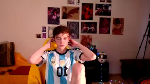 Snapshot of john_winx chatting on 04-27-26, 01:53 john_winx online show from 04-27-26, 01:53