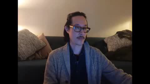 Snapshot of johneelicks chatting on 10-24-25, 08:22 Johnee online show from 10-24-25, 08:22