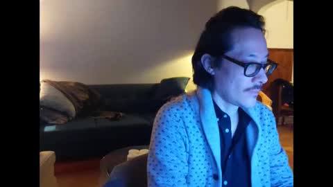 Snapshot of johneelicks chatting on 03-08-26, 09:13 Johnee online show from 03-08-26, 09:13