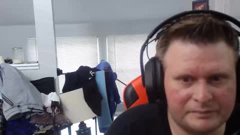 johnfernandez784 online show from 04-15-26, 03:41