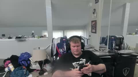 johnfernandez784 online show from 05-29-26, 01:42