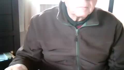 Snapshot of johnjohn6226623 chatting on 12-20-25, 01:51 johnjohn6226 online show from 12-20-25, 01:51