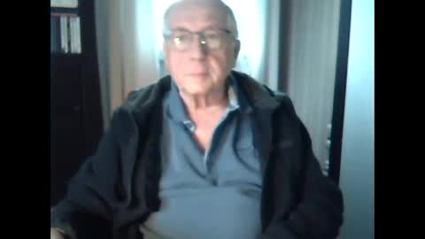 Snapshot of johnjohn6226623 chatting on 01-12-26, 03:06 johnjohn6226 online show from 01-12-26, 03:06