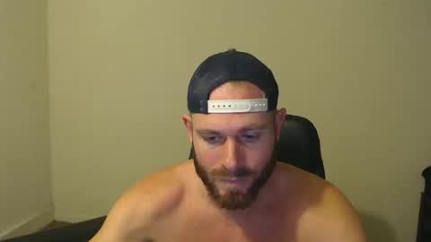 Snapshot of johnla25 chatting on 10-14-25, 02:56 johnla25 online show from 10-14-25, 02:56