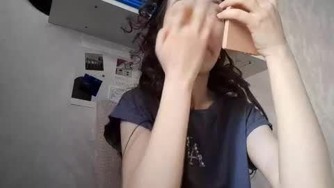 Molly online show from 11-30-25, 03:10