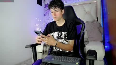 johnny_cagee online show from 04-14-26, 04:07