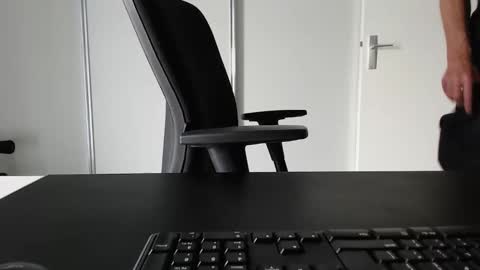 Johnny Walker13 online show from 09-27-25, 11:26